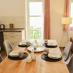 Weinquartier 6 Eventraum Fahrradraum Kaffee Kueche Parken