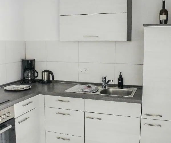 Weinquartier 6 Eventraum Fahrradraum Kaffee Kueche Parken נאומבורג