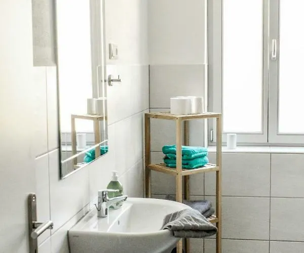 Weinquartier 6 Eventraum Fahrradraum Kaffee Kueche Parken * נאומבורג