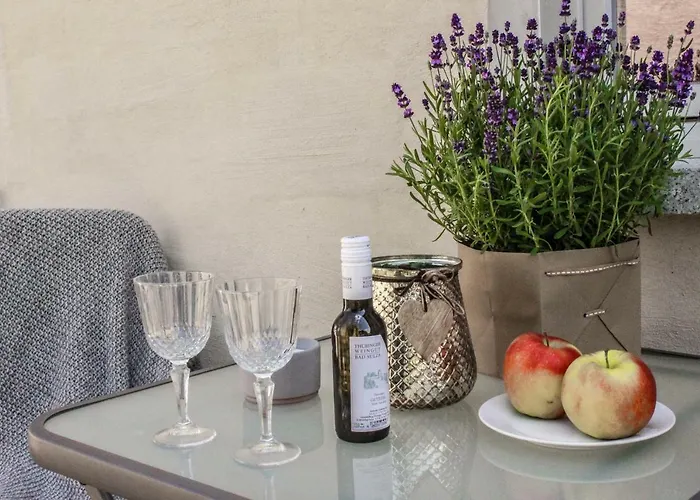 Weinquartier 6 Eventraum Fahrradraum Kaffee Kueche Parken *